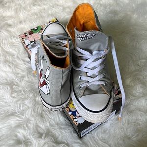 Converse Bugs Bunny Hi-tops